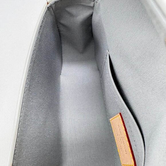 Authentic Louis Vuitton Perle Monogram Vernis Malibu Street Clutch Bag - Picture 14 of 16